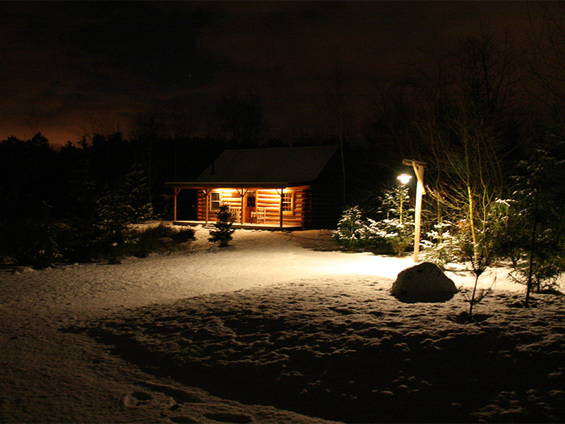 amerikaanse blokhut in de nacht